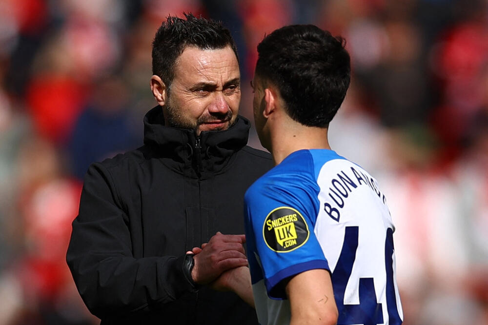 On je zadužen za lijep fudbal: Roberto de Zerbi, trener Brajtona, Foto: Molly Darlington (Reuters)