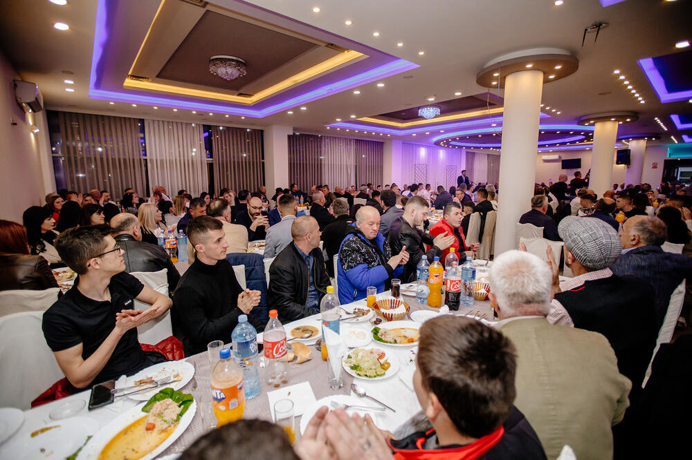 Sa iftara, Foto: GP URA