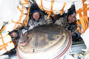 Troje kosmonauta iz Međunarodne svemirske stanice se bezbjedno...