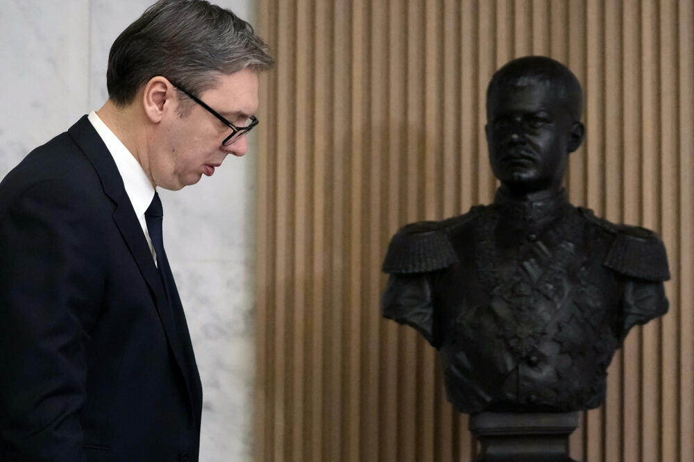 "Kad 40 hiljada počne da mu skandira": Aleksandar Vučić, Foto: Beta/AP