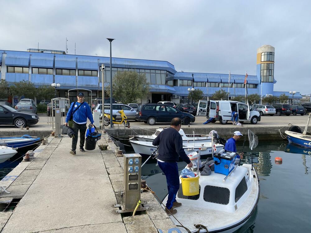 <p>Najveći ulov imao je Goran Boričić iz kluba za sportski ribolov „Igalo“ koji je ulovio tri kila i 180 grama ribe</p>