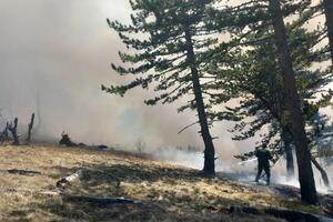 The fire in a part of the Prošćenski mountains is not abating, the fire has also...
