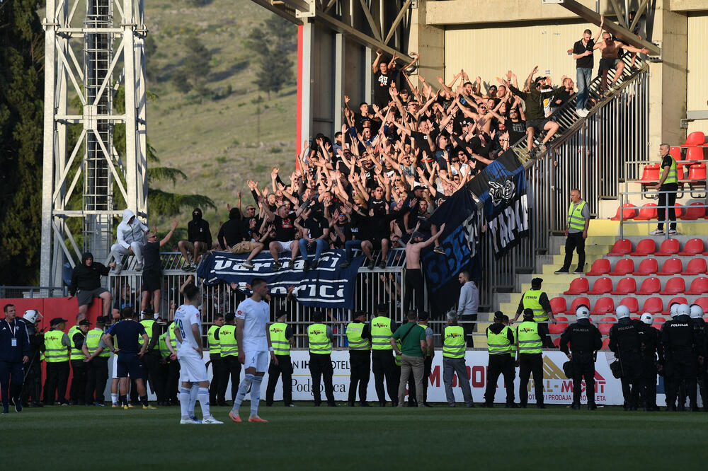 Buducnosti fans at the match with Dečić, Photo: FSCG