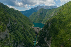 У љето са што пунијим акумулацијама
