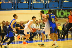 Kaningem odbio napade Sutjeske, Vojvodini brejk u Nikšiću