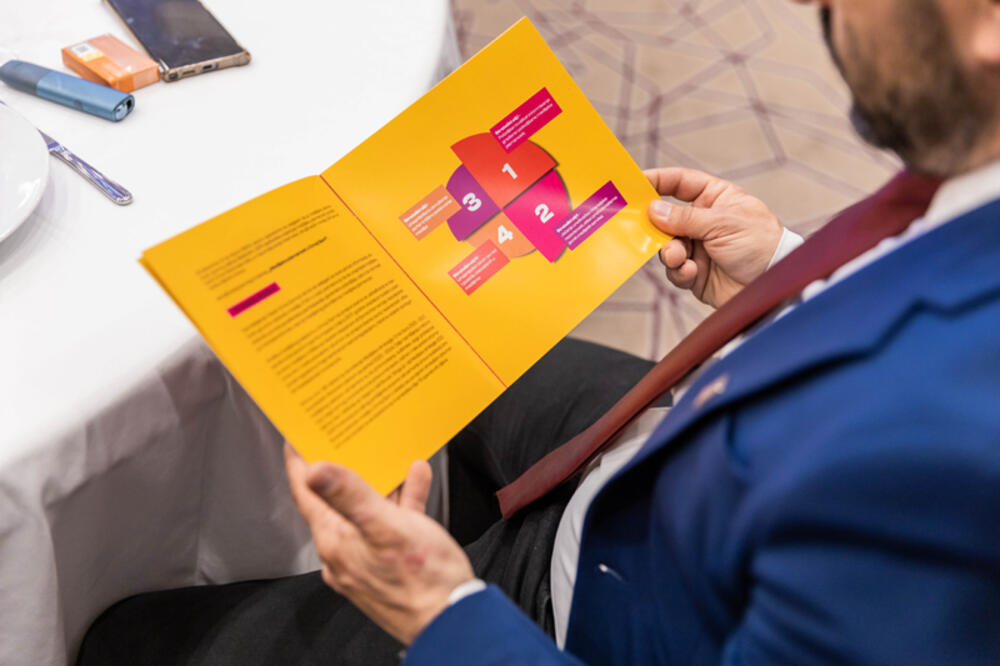 <p>"Novim medijskim zakonima osigurali smo institucionalnu nezavisnost Agencije za elektronske medije, prenijeli EU Direktivu iz oblasti AVM usluga, proširili nadležnosti Agencije. Jako nam je važno da imamo kredibilne, nezavisne, izvještaje o radu regulatora"</p>