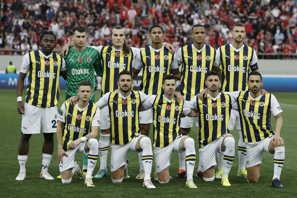 Fudbaleri Fenera pokazali su hrabrost i zajedništvo, Foto: REUTERS