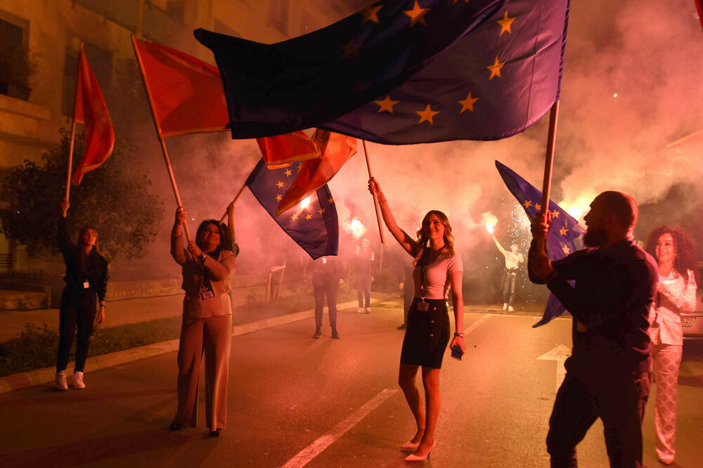 Celebration after Milatović's victory in the presidential elections, Photo: Boris Pejović