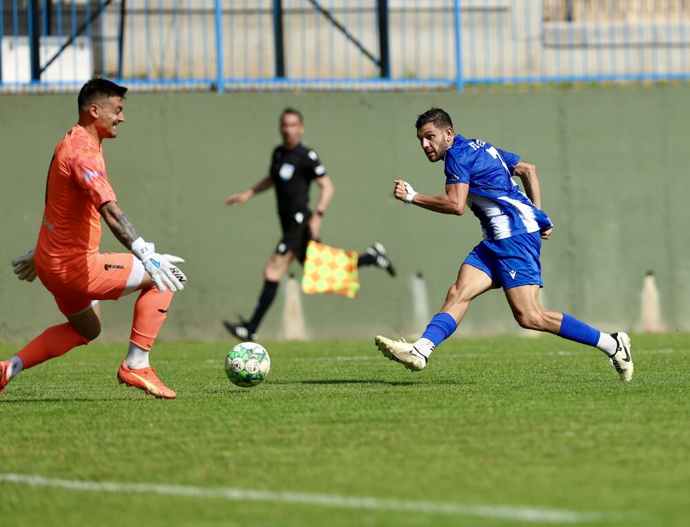 <p>Ekipa Miljana Radovića izgubila u Tivtu od Arsenala - 1:0</p>