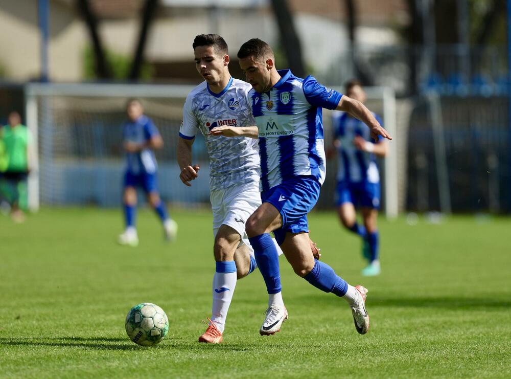 <p>Ekipa Miljana Radovića izgubila u Tivtu od Arsenala - 1:0</p>