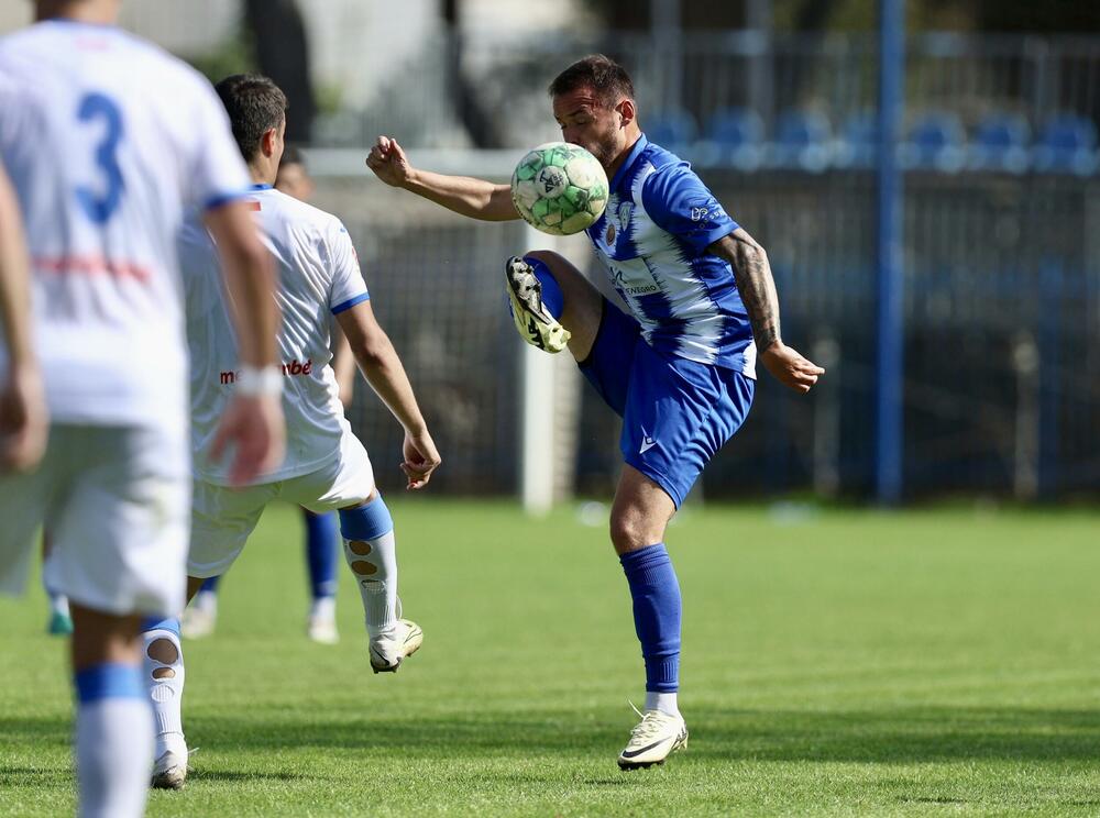 <p>Ekipa Miljana Radovića izgubila u Tivtu od Arsenala - 1:0</p>