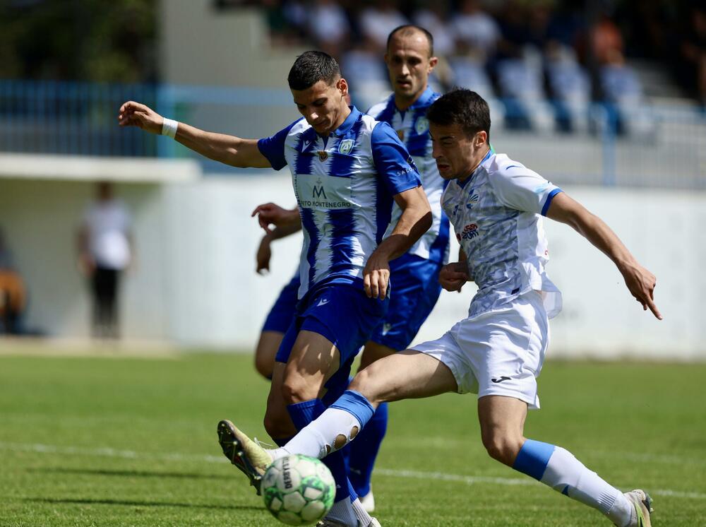 <p>Ekipa Miljana Radovića izgubila u Tivtu od Arsenala - 1:0</p>