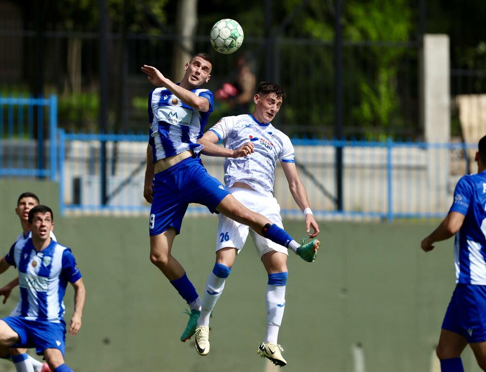 <p>Ekipa Miljana Radovića izgubila u Tivtu od Arsenala - 1:0</p>