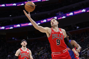 Chicago's defeat with a great game by Vucevic, New York second in the East