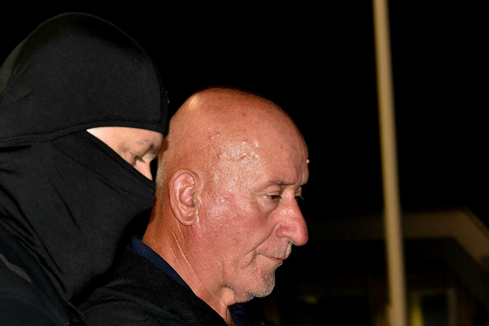 Privođenje Katnića, Foto: Boris Pejović