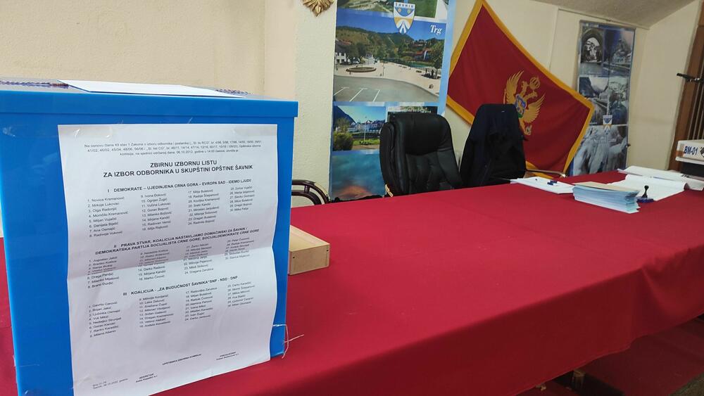 Ima li kraja političkom i pravnom haosu: Biralište u Šavniku