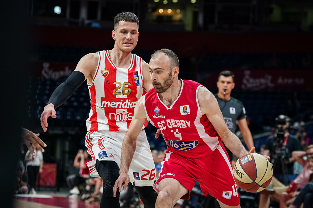 Nikola Pavlićević na večerašnjem meču sa Zvezdom, Foto: ABA liga/Dragana Stjepanović