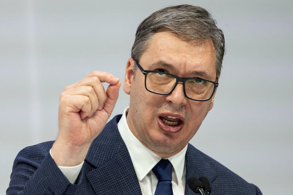 Ne polovni, već novi: Vučić, Foto: Reuters