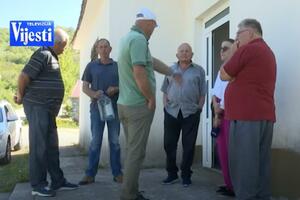 Residents of Bratonožića have been without water for decades: Full of promises,...