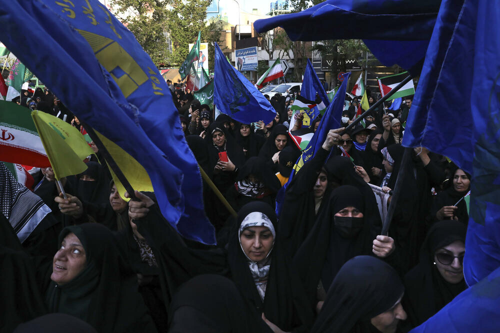 Protesti protiv Izraela u Teheranu u ponedjeljak, Foto: Reuters