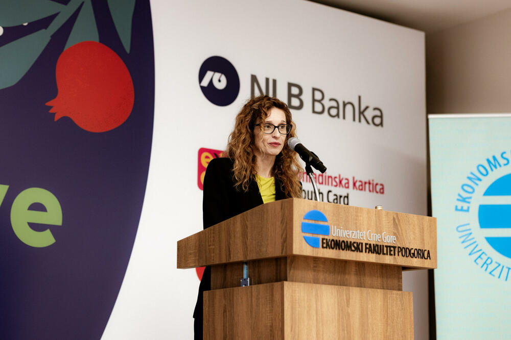 <p>Za mlade širom Crne Gore, NLB Banka i Evropska omladinska kartica u saradnji sa kompanijom Mastercard pripremili su brojne povoljnosti i mogućnosti, a u povodu prvog rođendana od lansiranja Frendi debitne platne kartice od reciklirane plastike, koja je namijenjena mladima od 13 do 29 godina.</p>  <p> </p>