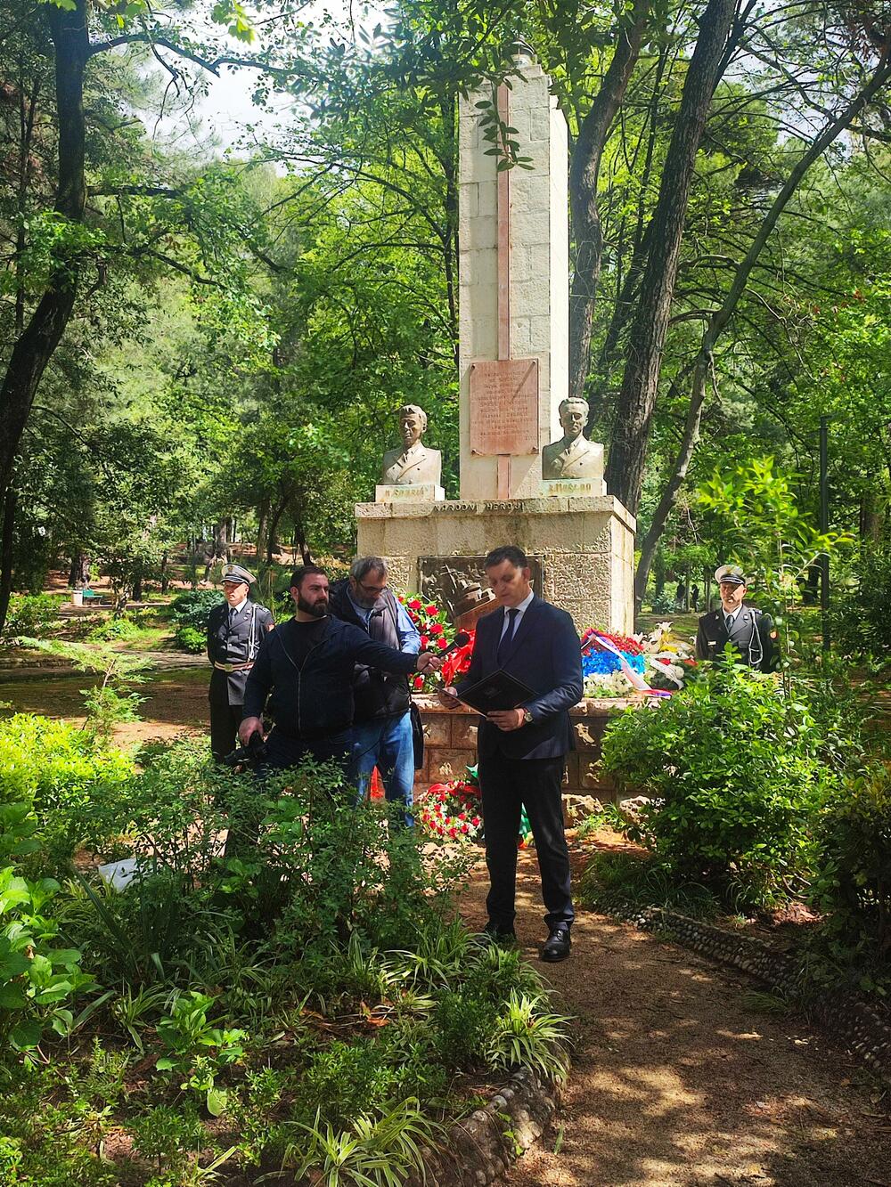 Komnenović na komemoraciji