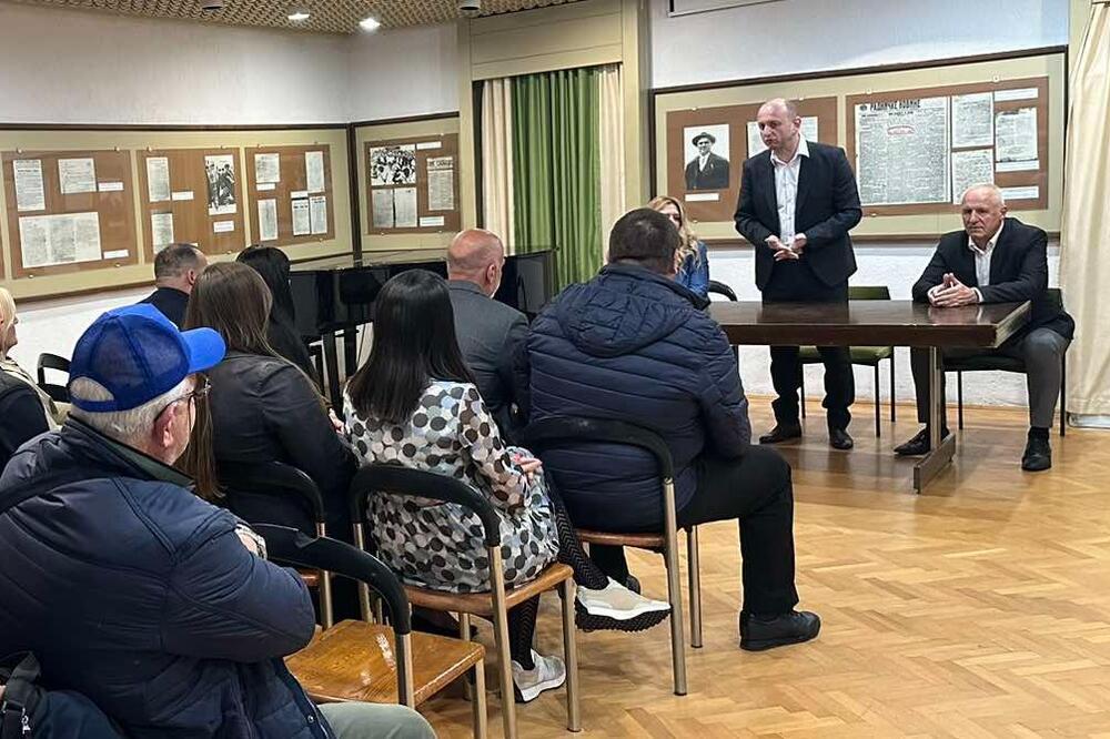 Sa sastanka u Petrovcu, Foto: DNP