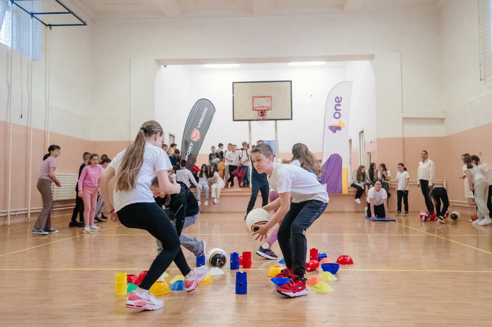 <p><strong>Još jedna donacija Olimpijske mreže OŠ ”Milorad Musa Burzan”</strong></p>