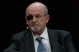Salman Rushdie thinks that the Italian Prime Minister is childish and that...