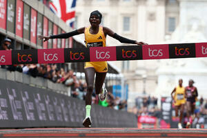 Four marathon runners in London faster than the record, the fastest Olympic...