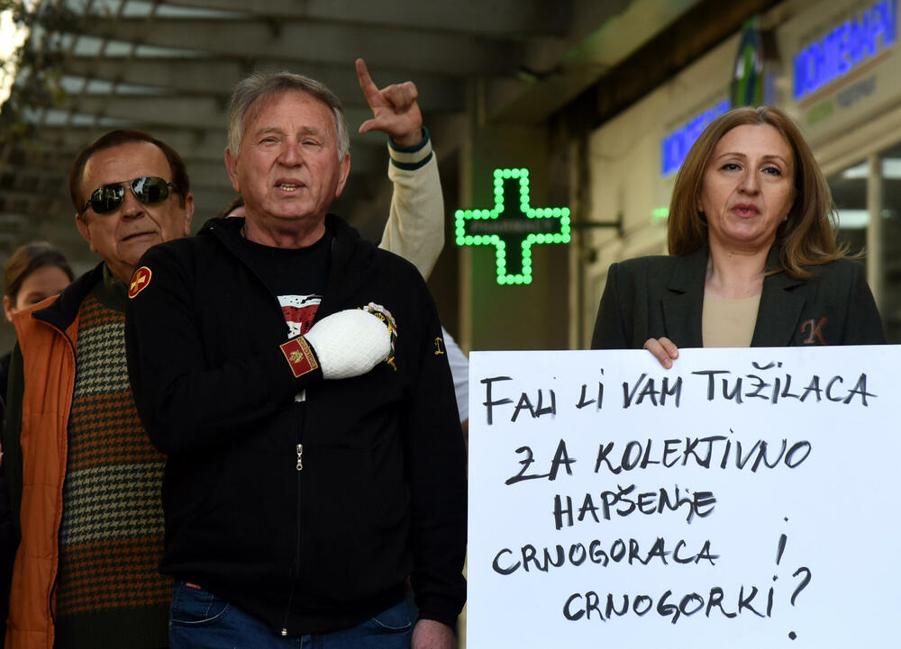 <p>Traže da bivši glavni specijalni tužilac bude pušten da se brani sa slobode</p>