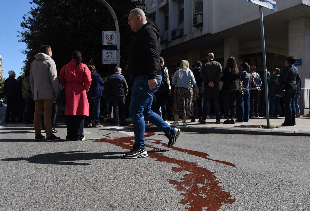 <p>Traže da bivši glavni specijalni tužilac bude pušten da se brani sa slobode</p>