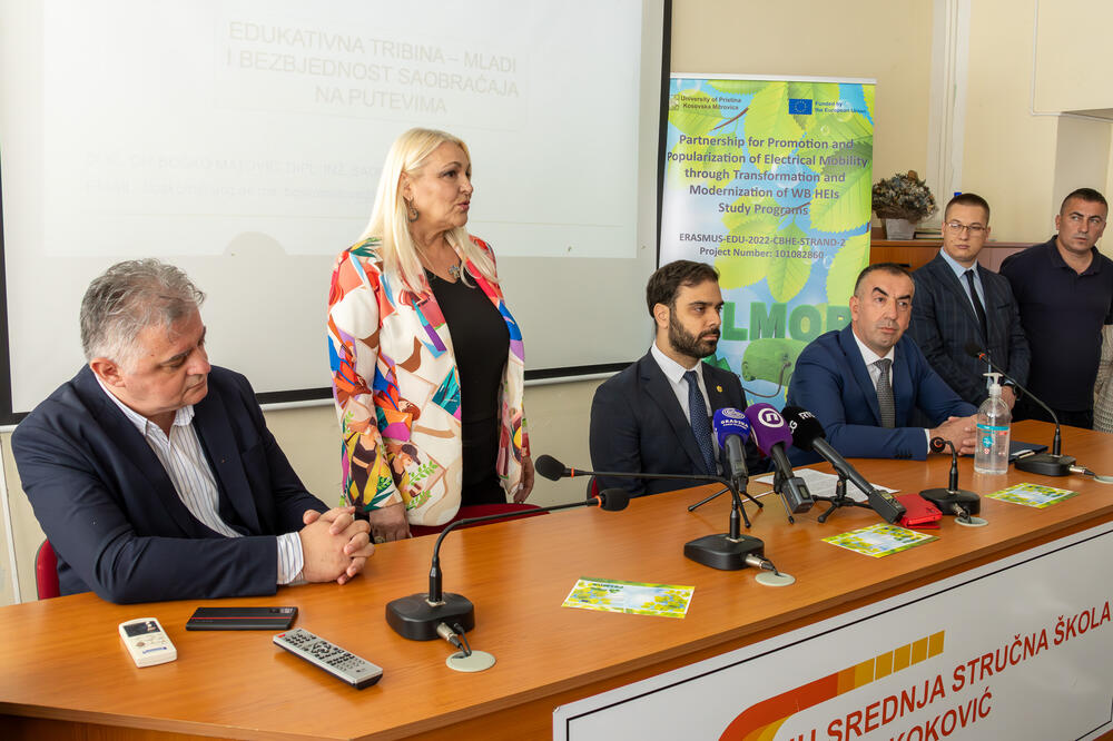 Sa edukativne tribine, Foto: Ministarstvo saobraćaja i pomorstva