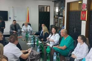 The municipality of Nikšić donated 30 thousand euros to the General Hospital for the purchase of...