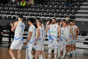 Basketball players from Podgorica are convincing against Vojvodina, they are one step away from...