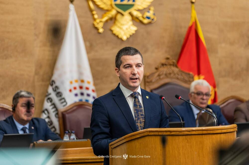Bečić na sjednici, Foto: Kabinet potpredsjednika Vlade za bezbjednost, unutrašnju politiku, evropske i vanjske poslove