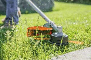 Mowing fair in Okovo: discounts on trimmers and mowers