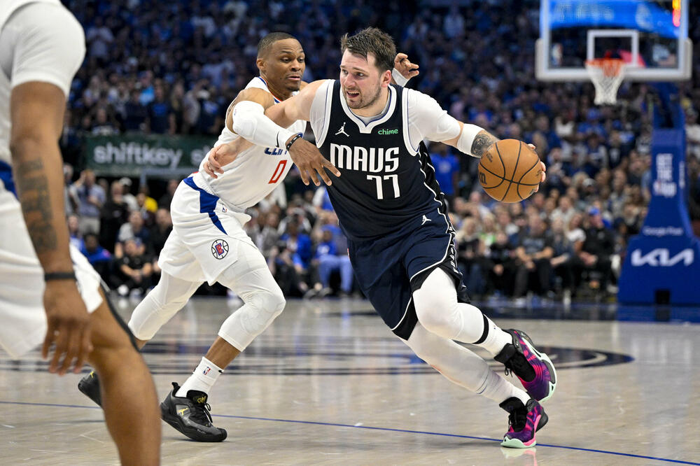 Doncic in a duel with Westbrook, Photo: Reuters