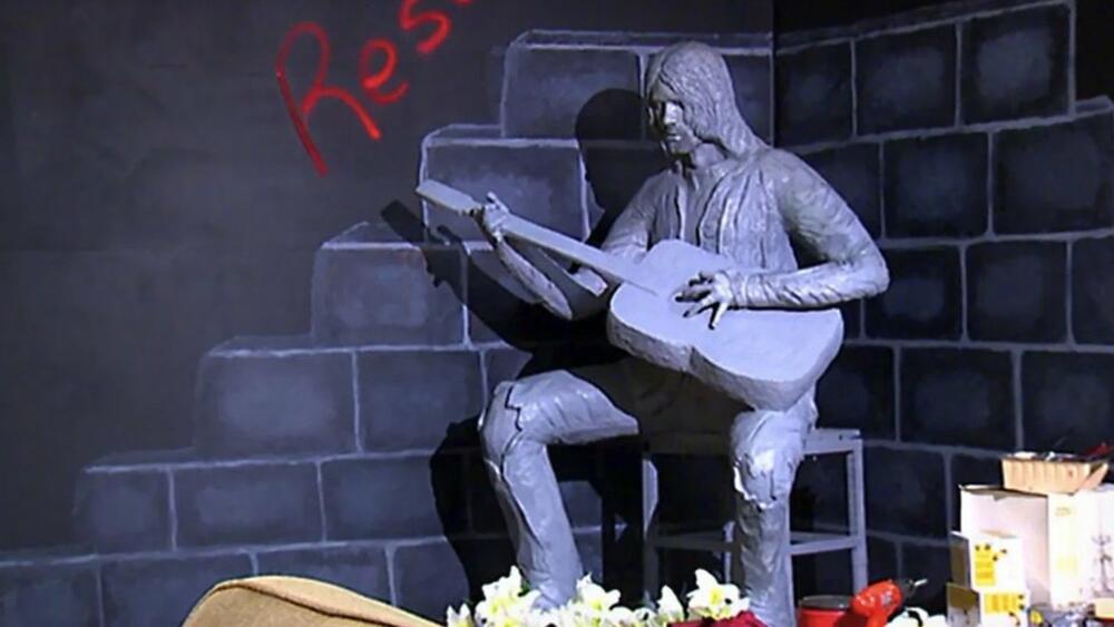 Kurt Cobain statue in Aberdeen, Washington