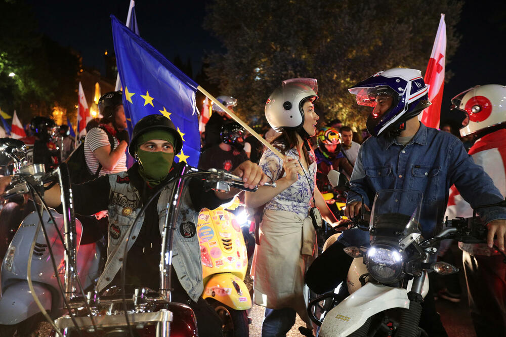 Sa protesta u Tbilisiju, Foto: Reuters