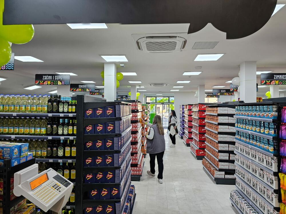 <p>Povodom otvaranja i danas 29. aprila, na snazi su popusti od 10 % na sve račune.</p>