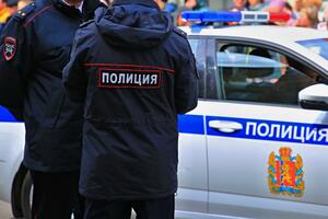 Russian Ministry of Internal Affairs: Two policemen and five...