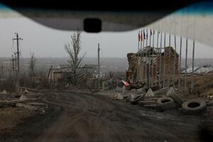 Russian forces are advancing in eastern Ukraine
