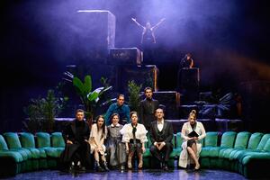 The premiere of the play "Ibsen, the machine": The link in the machinery that cries out...