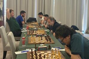 Elektroprivreda chess players guard the top