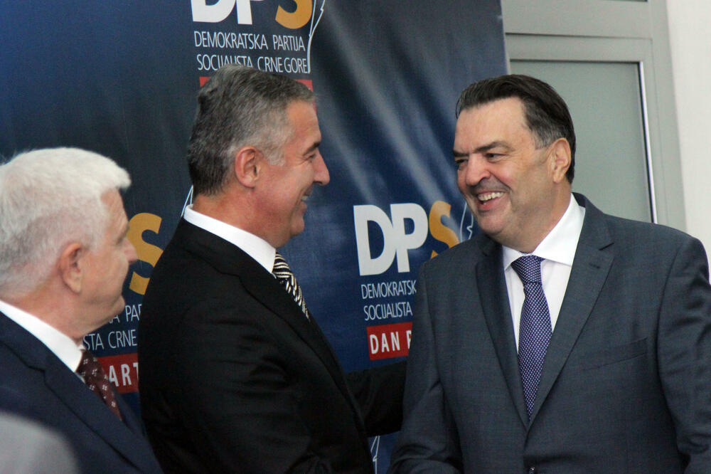 Đukanović i Knežević na proslavi dana DPS-a 2017. godine, Foto: Filip Roganovic