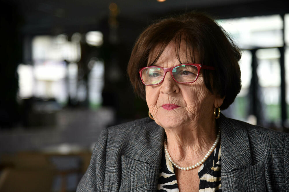 Nastavnici bili više posvećeni, đaci imali više poštovanja: Idrizović, Foto: BORIS PEJOVIC