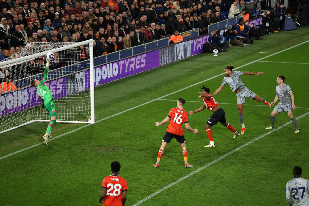 Kalvert Luin je savldao Kaminskog sa penala, iz igre nije uspio, Foto: REUTERS