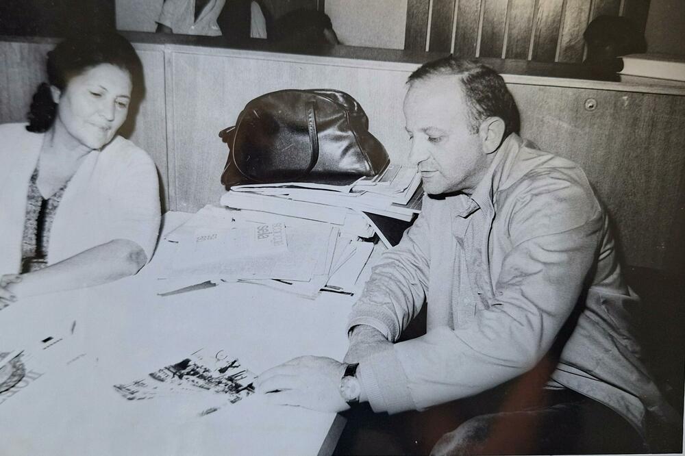 Đina Čelebić i Slobodan Vuković u desku “Pobjede” 1979. godine, Foto: Privatna arhiva