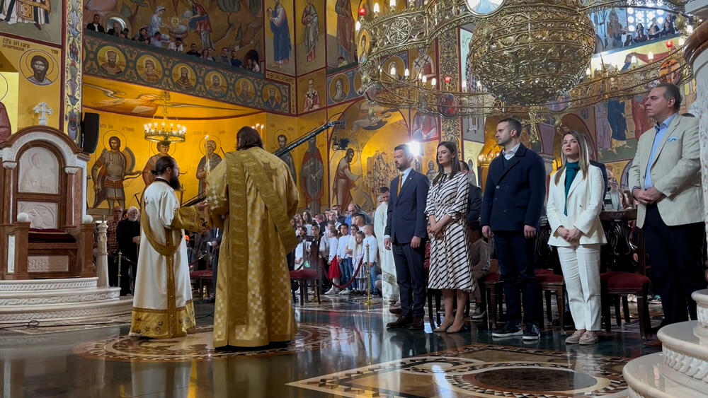 <p>Liturgiju u hramu služio je mitropolit crnogorsko-primorski Joanikije</p>